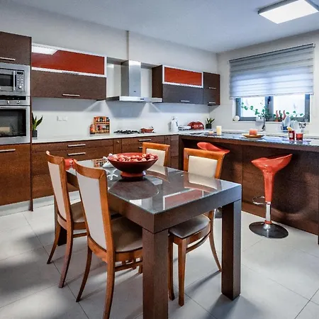 Villa Luxury Hestia Grey With Private Pool