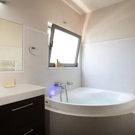 Villa Hestia Grey Barefoot Escape 100M From Beach Rethymno (Crete)
