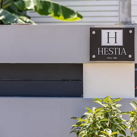 Hestia Grey Barefoot Escape 100M From Beach