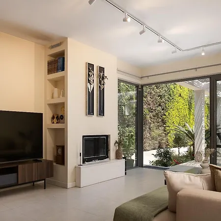 Luxury Hestia Grey With Private Pool *