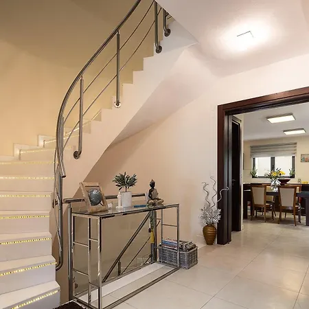 Villa Luxury Hestia Grey With Private Pool